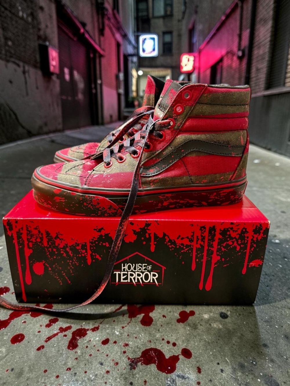 Vans x House of Terror SK8-Hi "The Nightmare on Elm Street" Freddy Krueger - Picture 1 of 14
